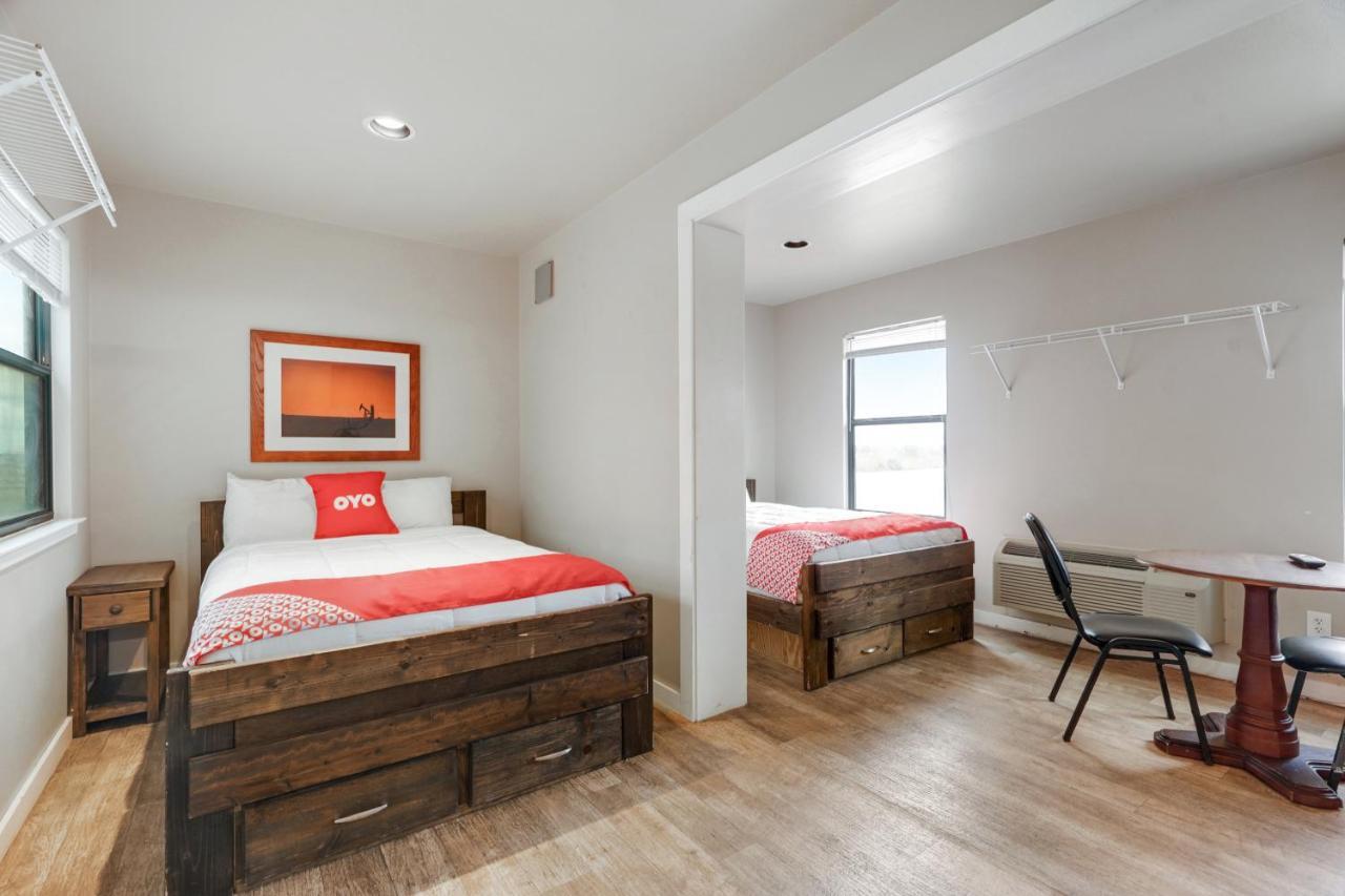 The Resource Inn -Big Lake Tx 외부 사진